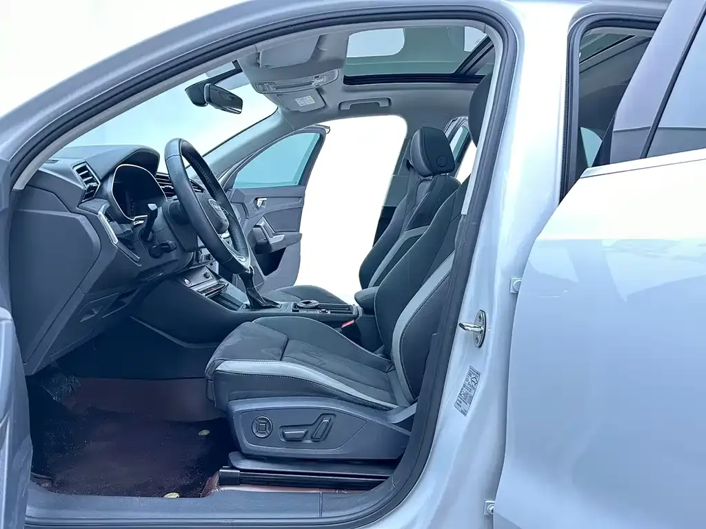 Audi Q3 2022 из CN, фото 8