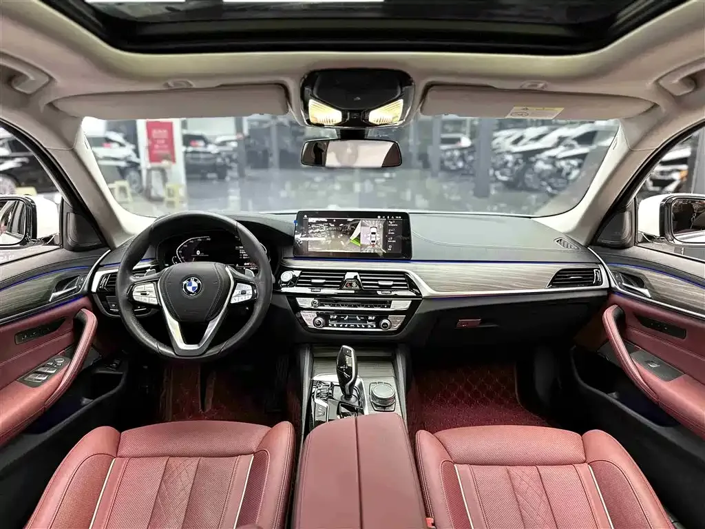 BMW 5 Series — фото 10