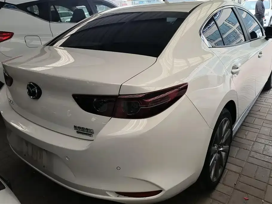 Mazda 3 Axela 2022 из CN, фото 3