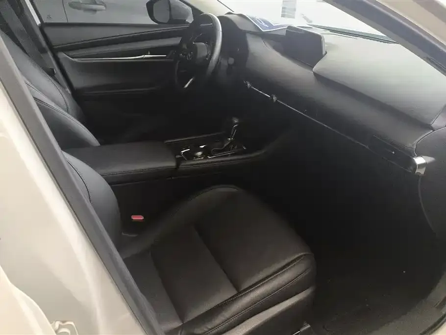 Mazda 3 Axela 2022 из CN, фото 8