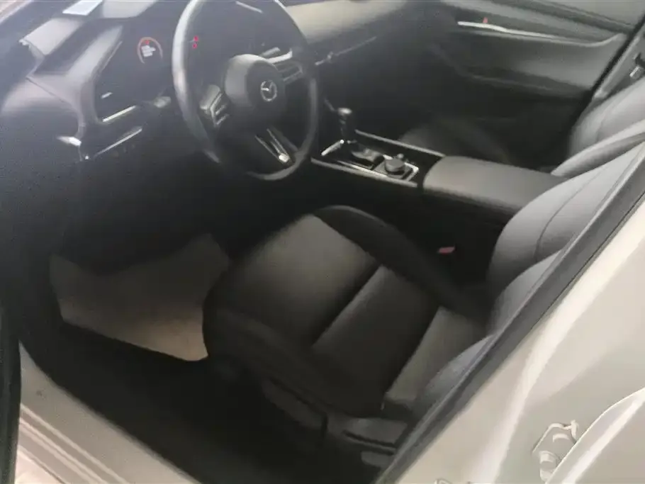 Mazda 3 Axela 2022 из CN, фото 2