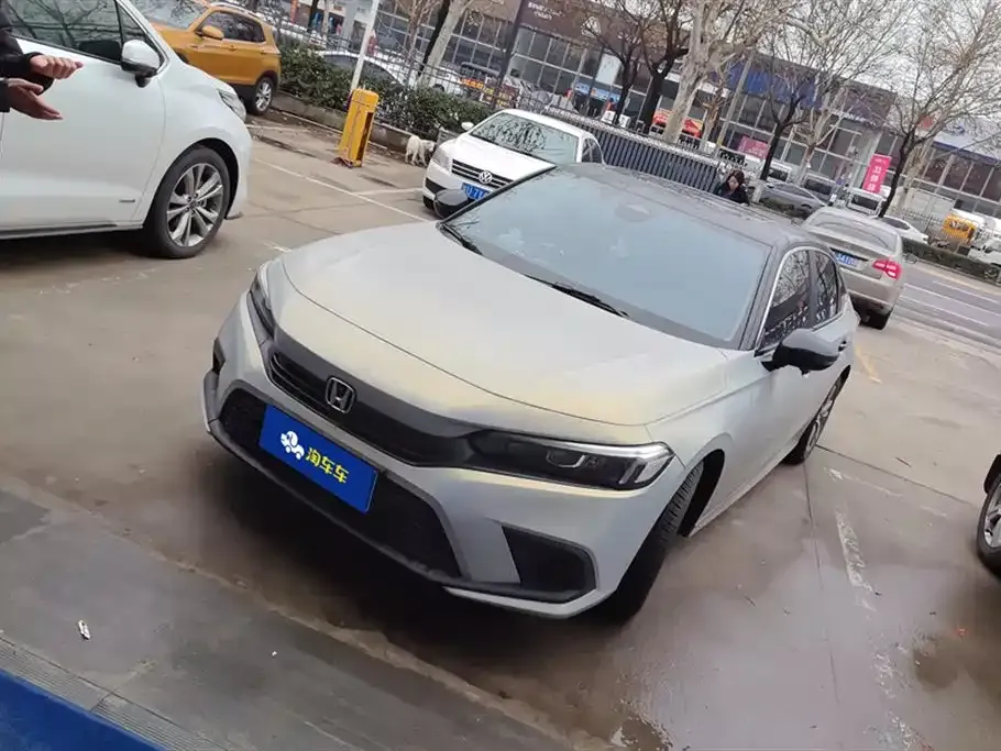 Honda Civic — фото 1