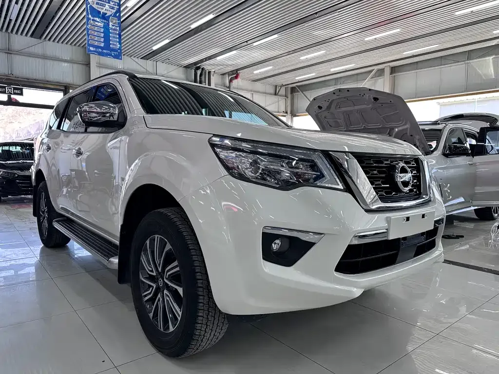 Nissan Terra — фото 5