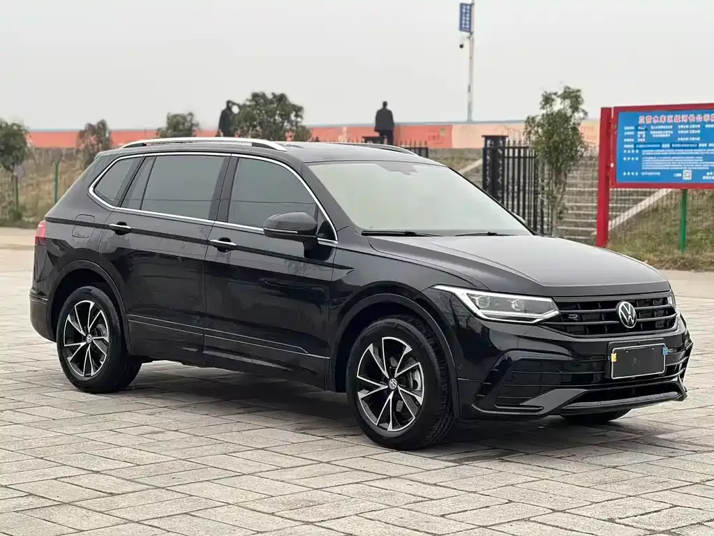Volkswagen Tiguan L 2025 из CN, фото 4