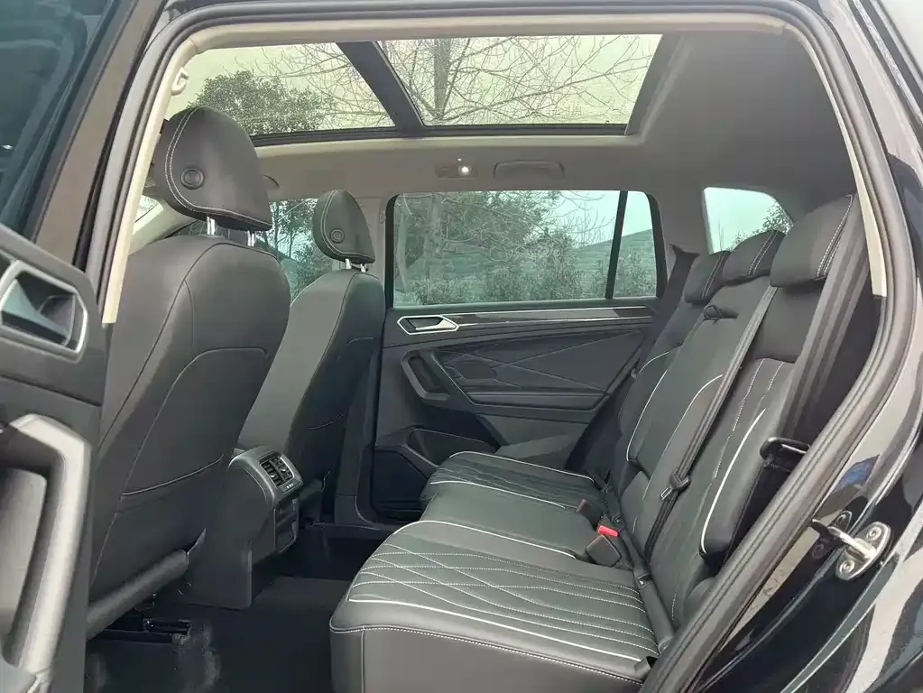 Volkswagen Tiguan L 2025 из CN, фото 3