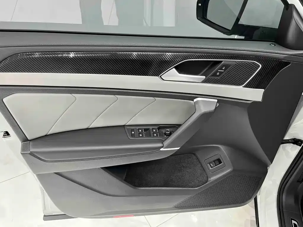 Volkswagen Tayron 2023 из CN, фото 10