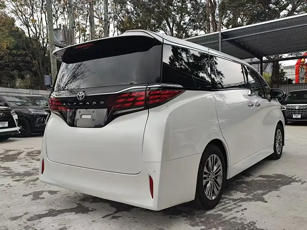 Toyota Alphard 2026 из CN, фото 10