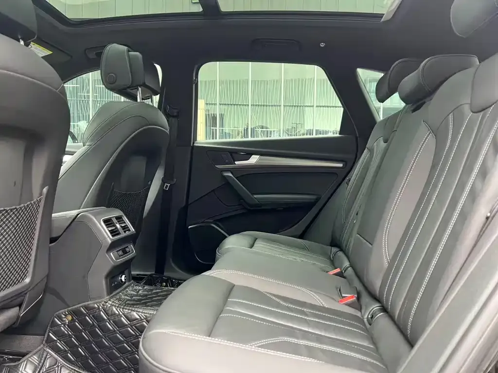 Audi Q5L 2023 из CN, фото 4