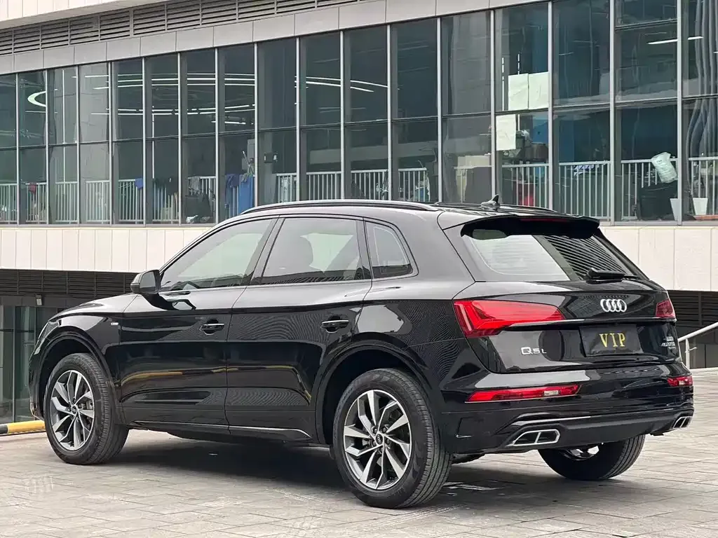 Audi Q5L 2023 из CN, фото 9