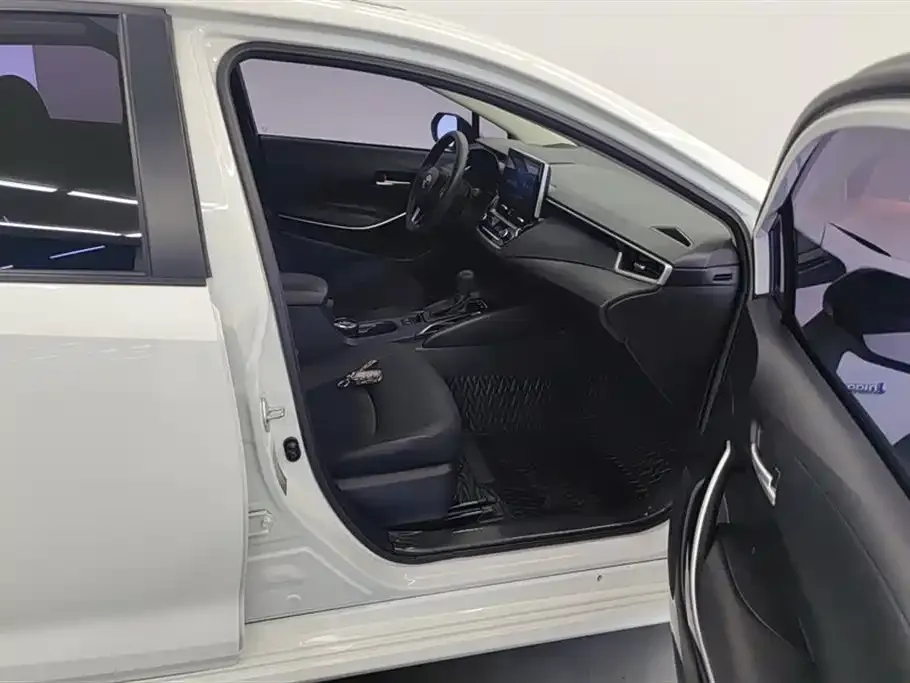 Toyota Corolla 2022 из CN, фото 10