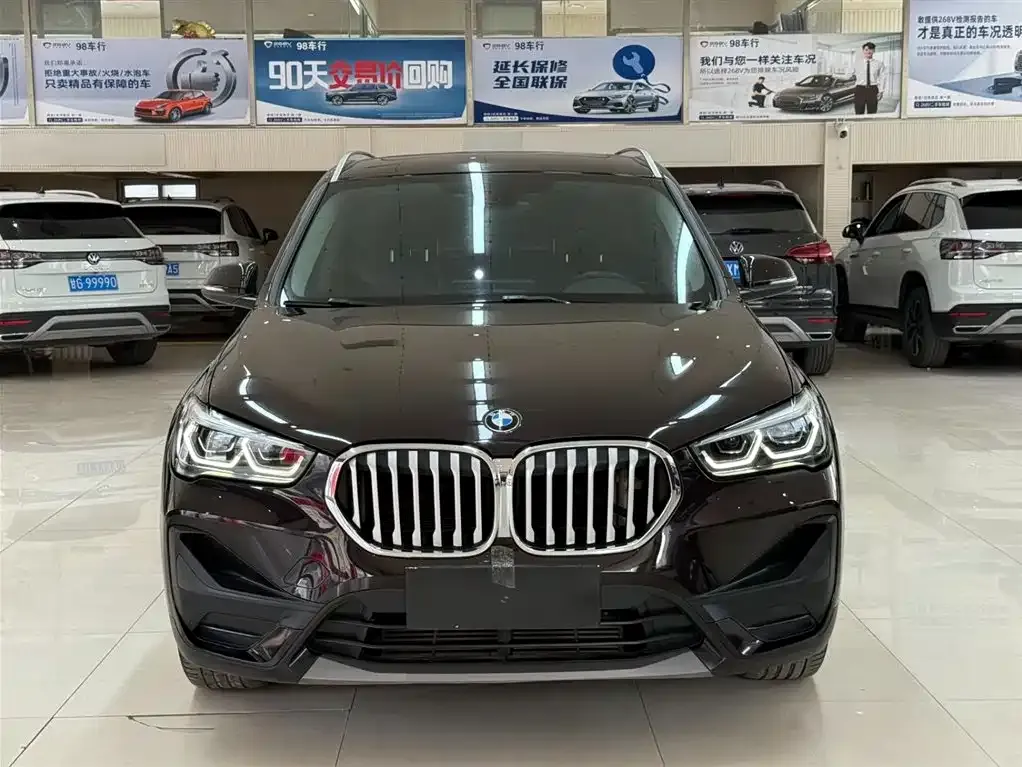 BMW X1 2021 из CN, фото 8