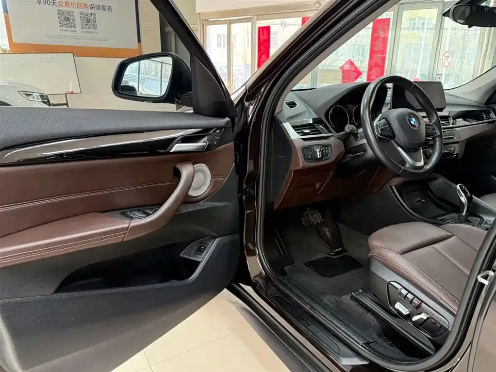 BMW X1 2021 из CN, фото 10