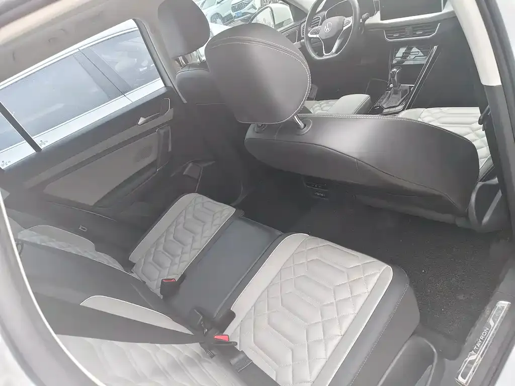 Volkswagen Tayron 2023 из CN, фото 2