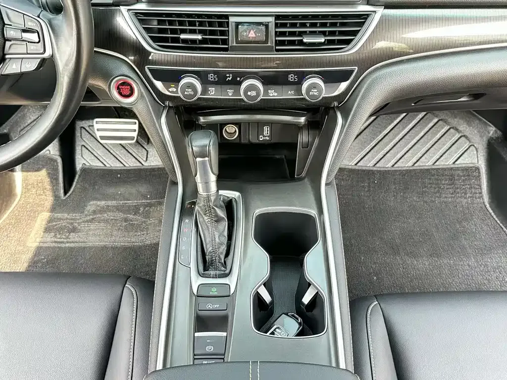 Honda Accord — фото 3