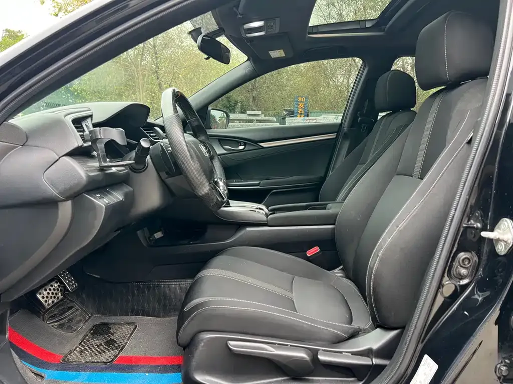 Honda Civic — фото 7