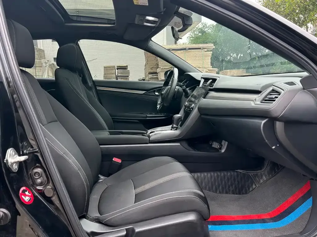 Honda Civic — фото 3