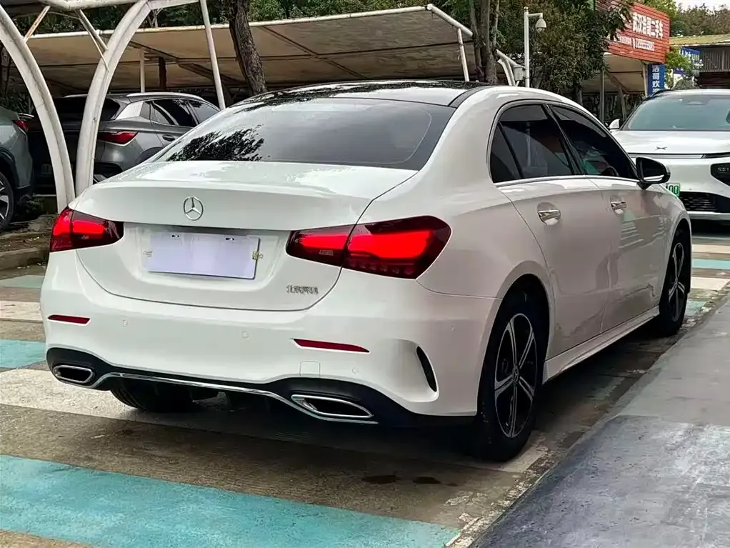Mercedes-Benz A-Class — фото 10