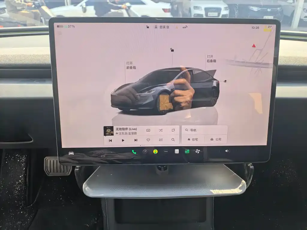 Tesla Model 3 — фото 2