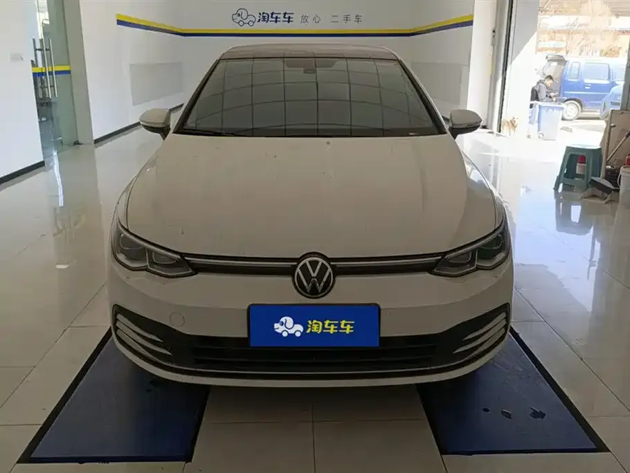Volkswagen Golf 2024 из CN, фото 3