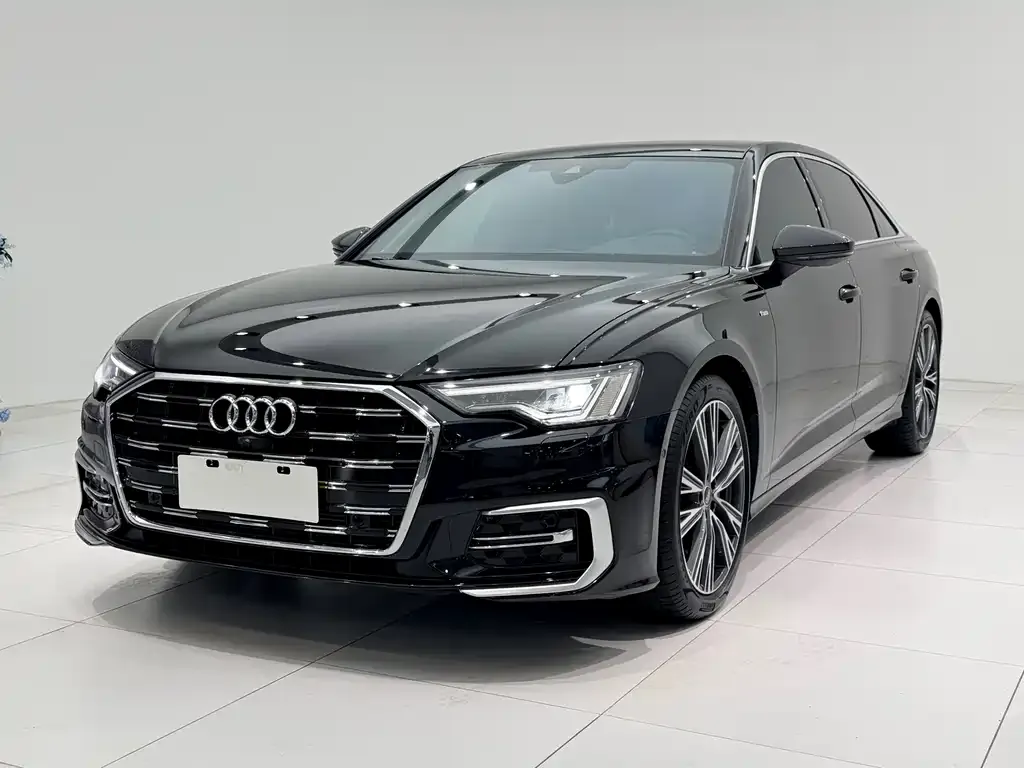 Audi A6L — фото 1