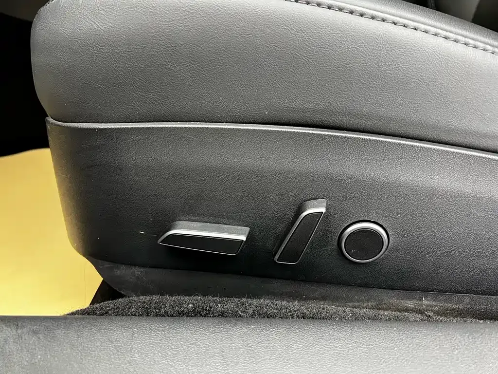 Tesla Model 3 — фото 5