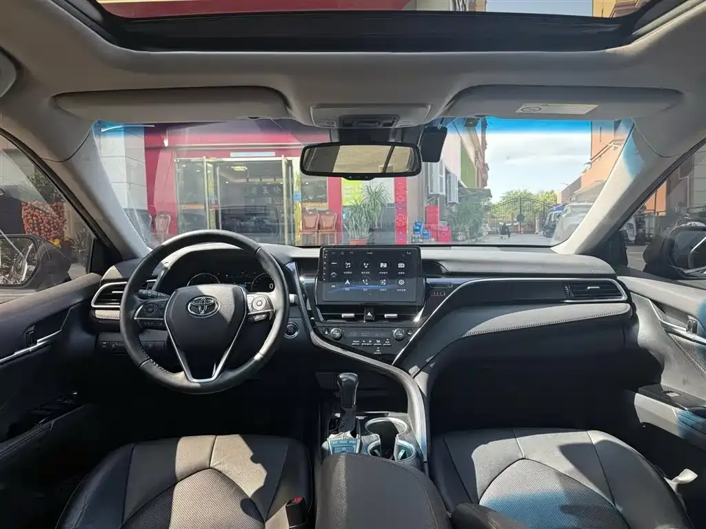 Toyota Camry 2022 из CN, фото 10