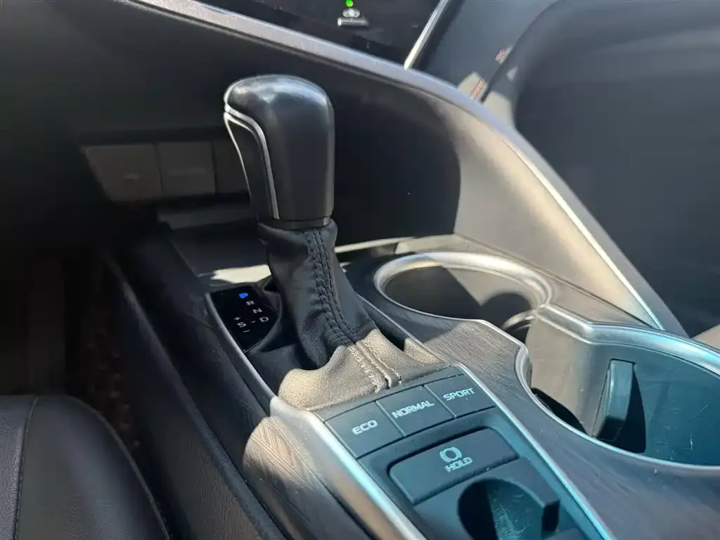 Toyota Camry 2022 из CN, фото 3