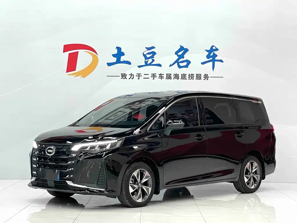 GAC Motor Trumpchi M6 — фото 1