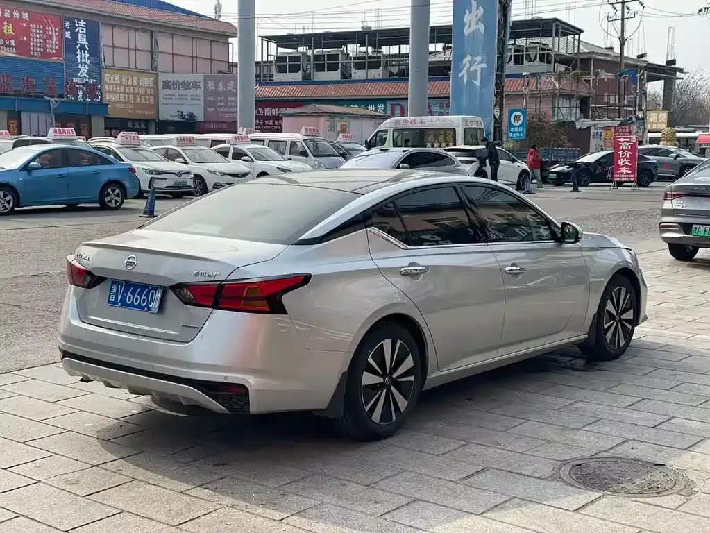 Nissan Teana 2022 из CN, фото 10