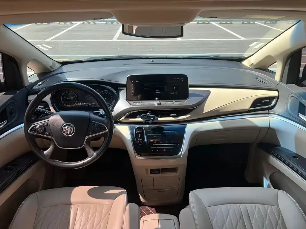 Buick GL8 2023 из CN, фото 5