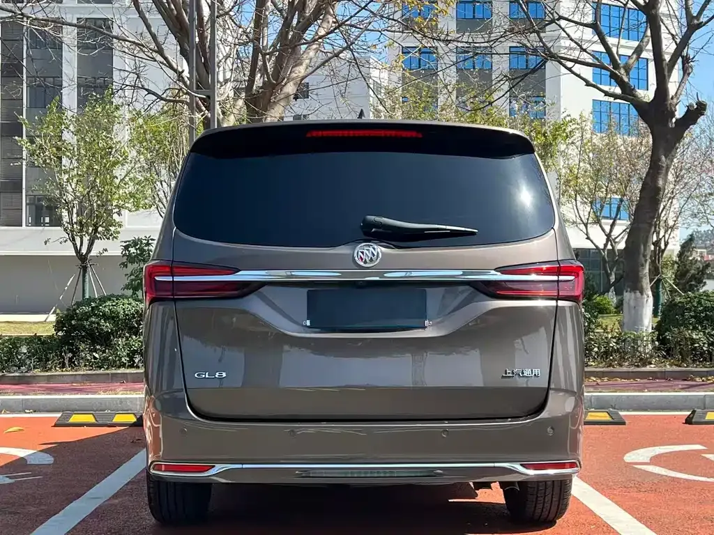 Buick GL8 2023 из CN, фото 4