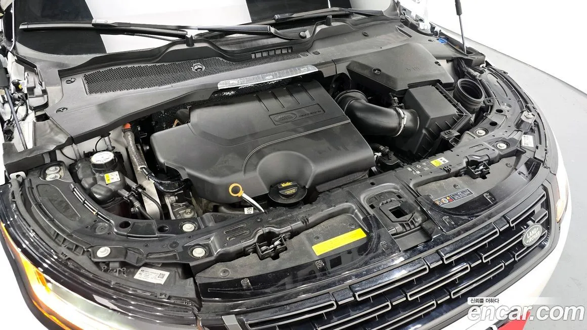 Land Rover Range Rover Evoque 2024 из KR, фото 9