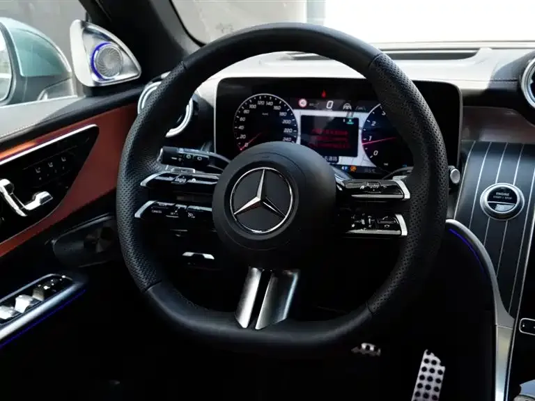 Mercedes-Benz GLC — фото 3