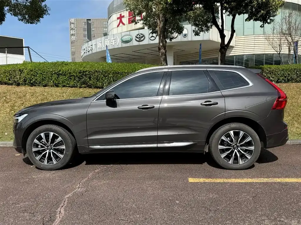 Volvo XC60 — фото 4