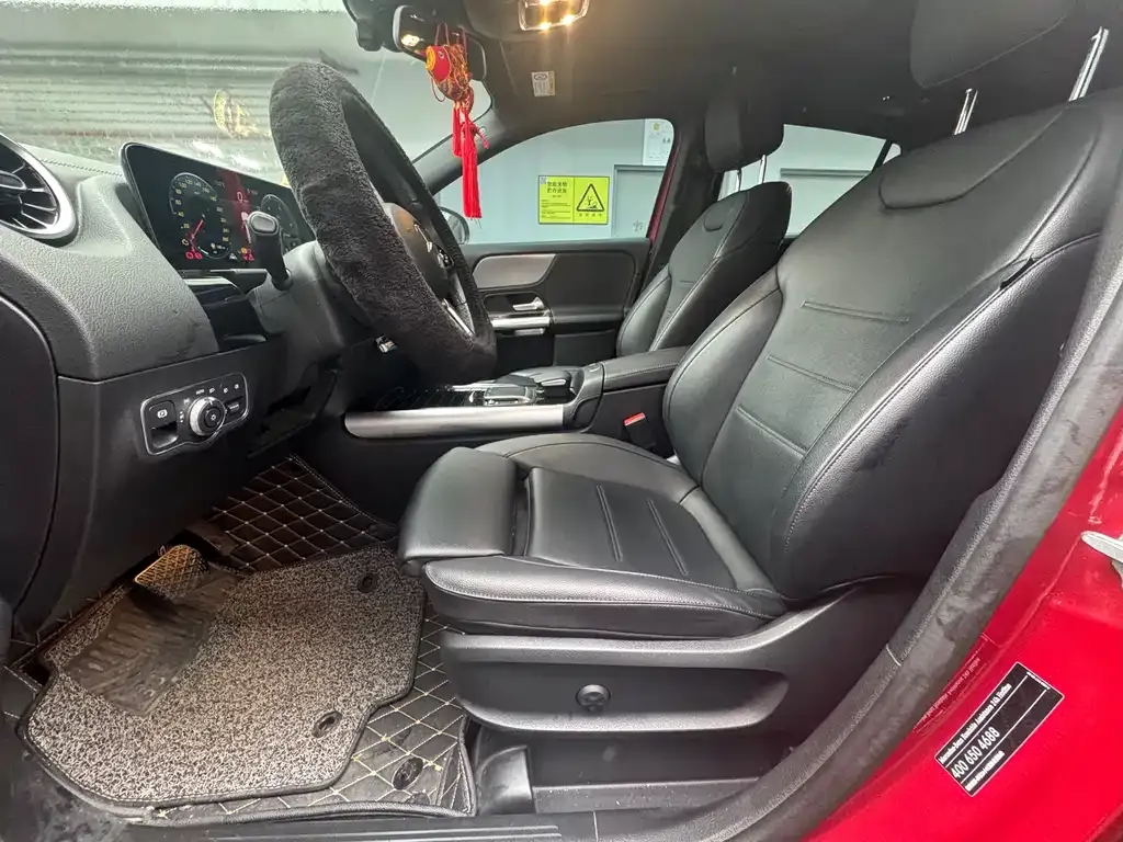 Mercedes-Benz GLA — фото 10