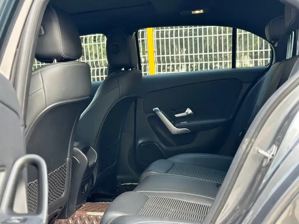 Mercedes-Benz A-Class (Import) 2023 из CN, фото 4