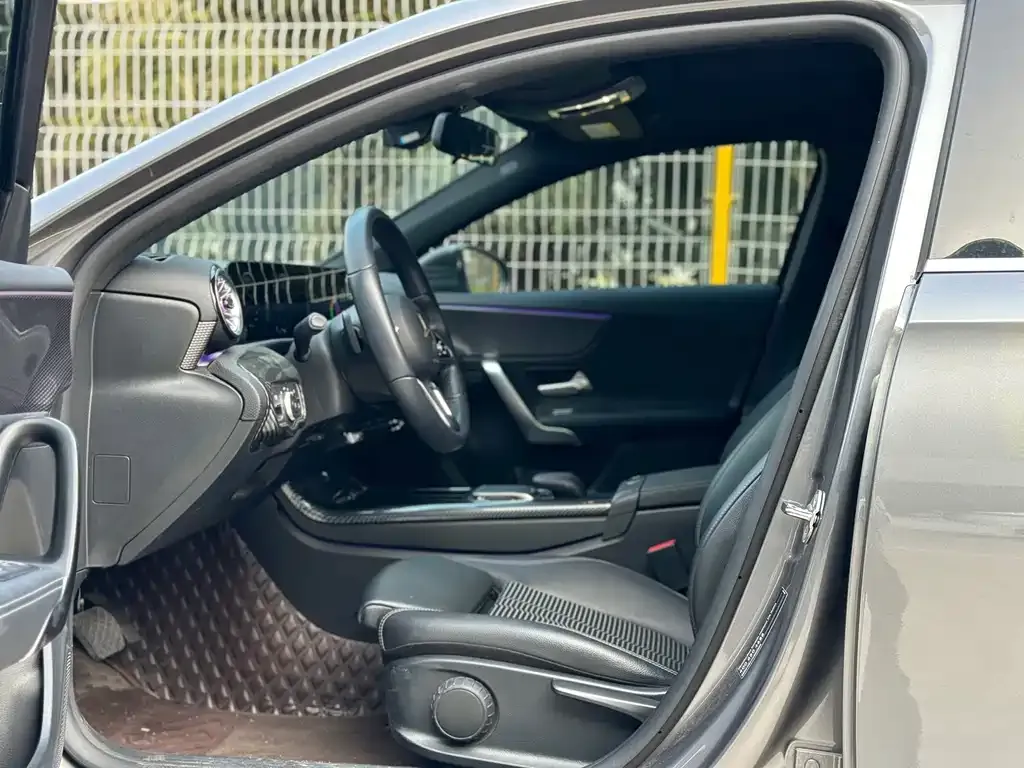 Mercedes-Benz A-Class (Import) 2023 из CN, фото 3