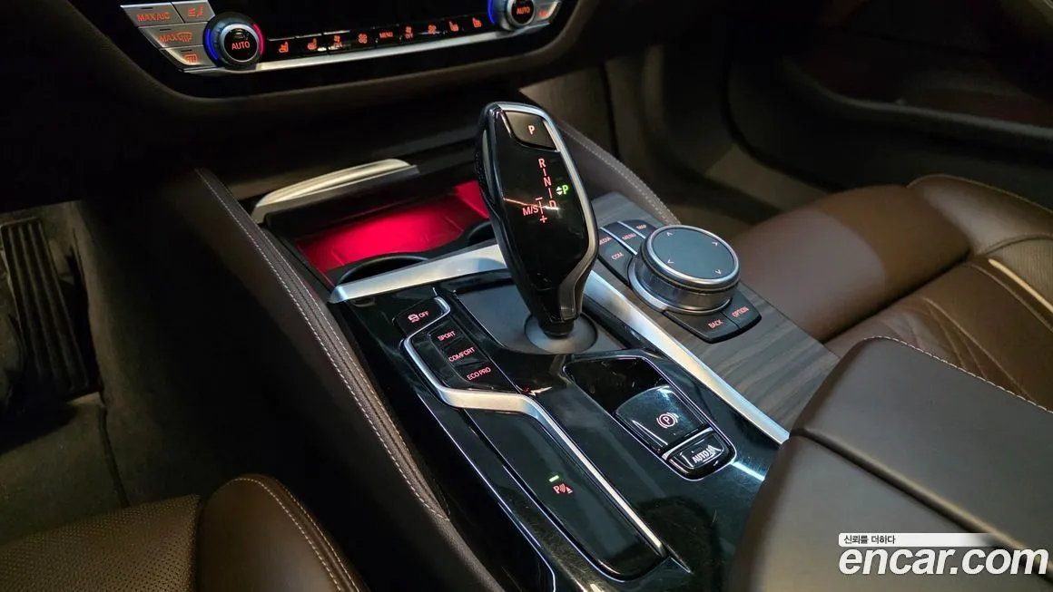 BMW 5-Series 2021 из KR, фото 10