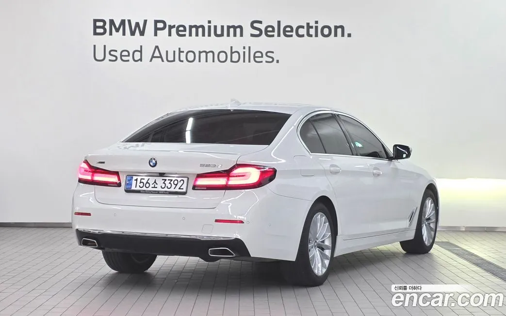BMW 5-Series 2021 из KR, фото 3