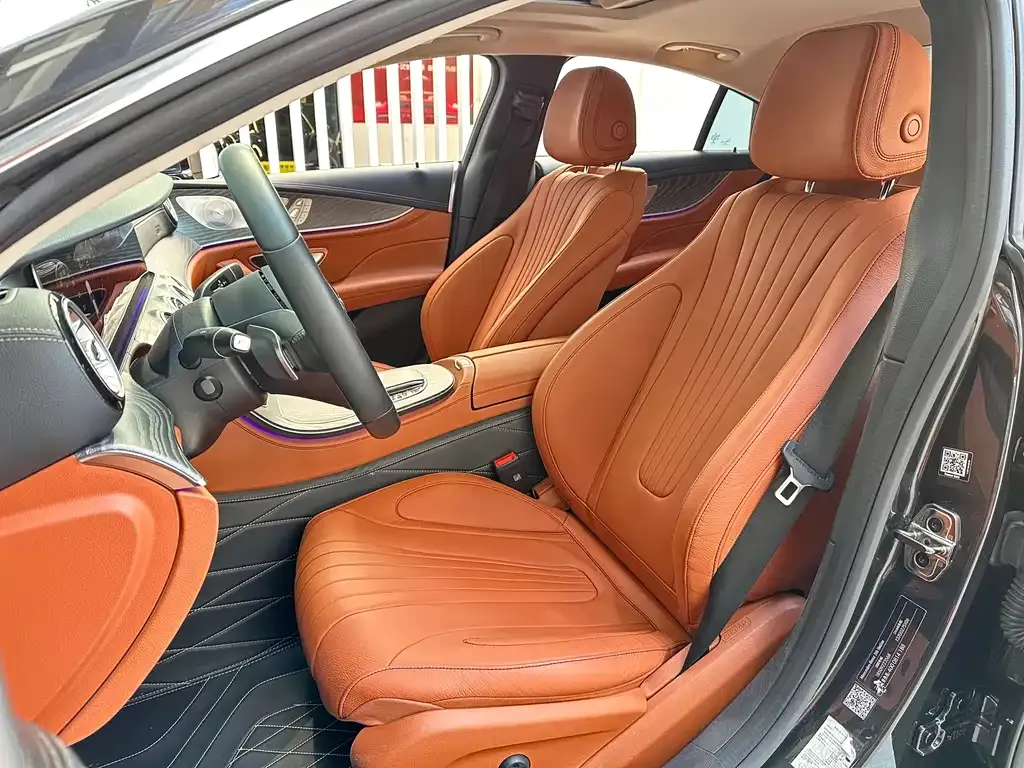 Mercedes-Benz CLS — фото 4