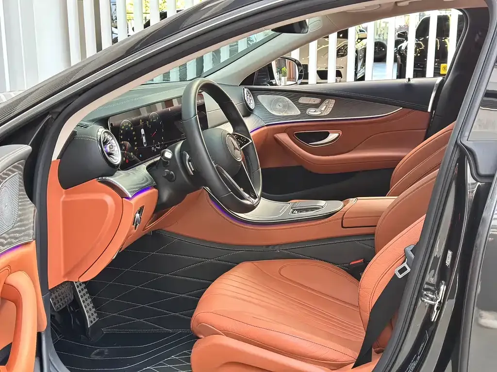 Mercedes-Benz CLS — фото 6
