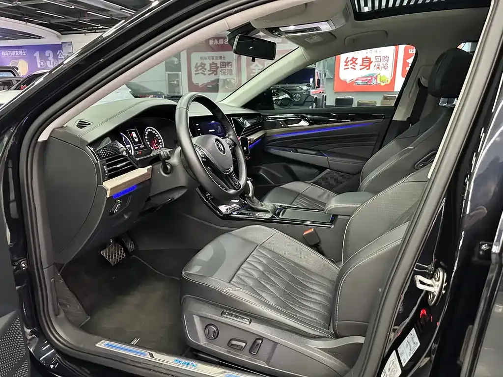 Volkswagen Passat New Energy — фото 9