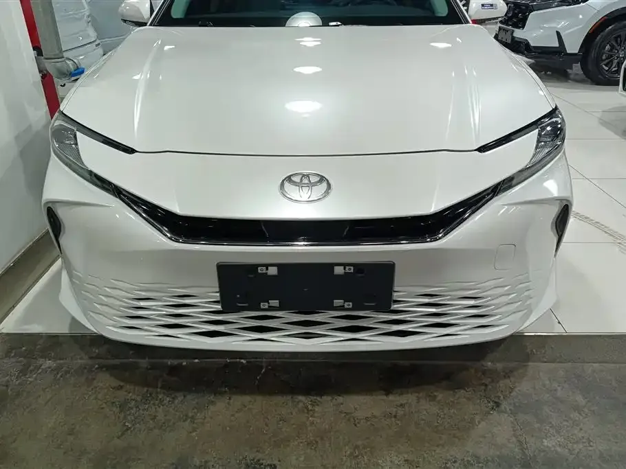 Toyota Camry 2025 из CN, фото 10