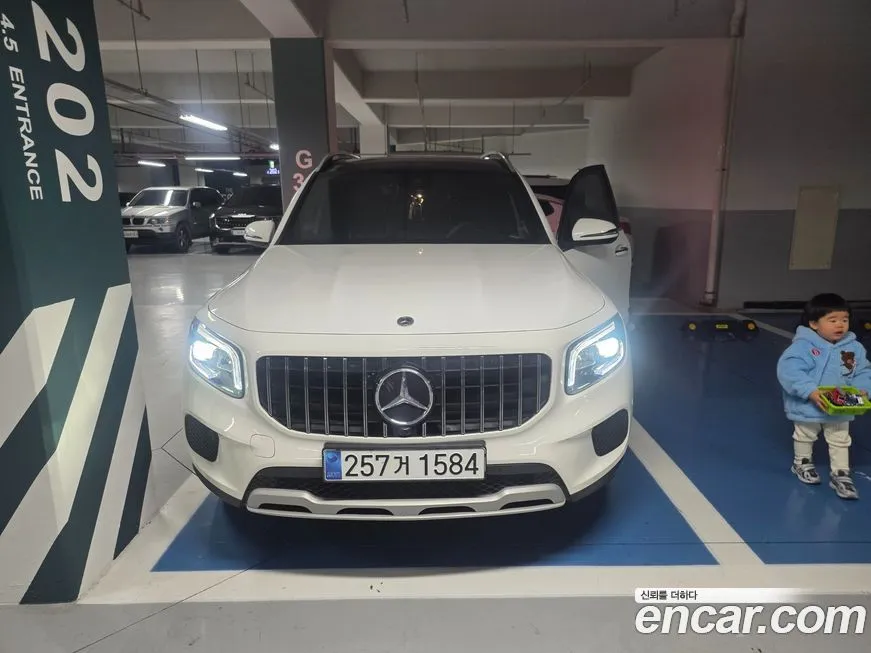 Mercedes-Benz GLB-Class