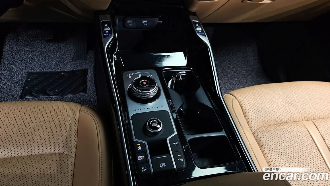 Kia Sorento — фото 9
