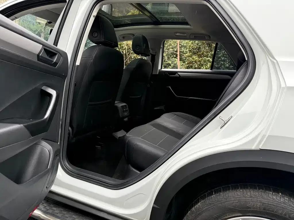Volkswagen T-Roc 2021 из CN, фото 10