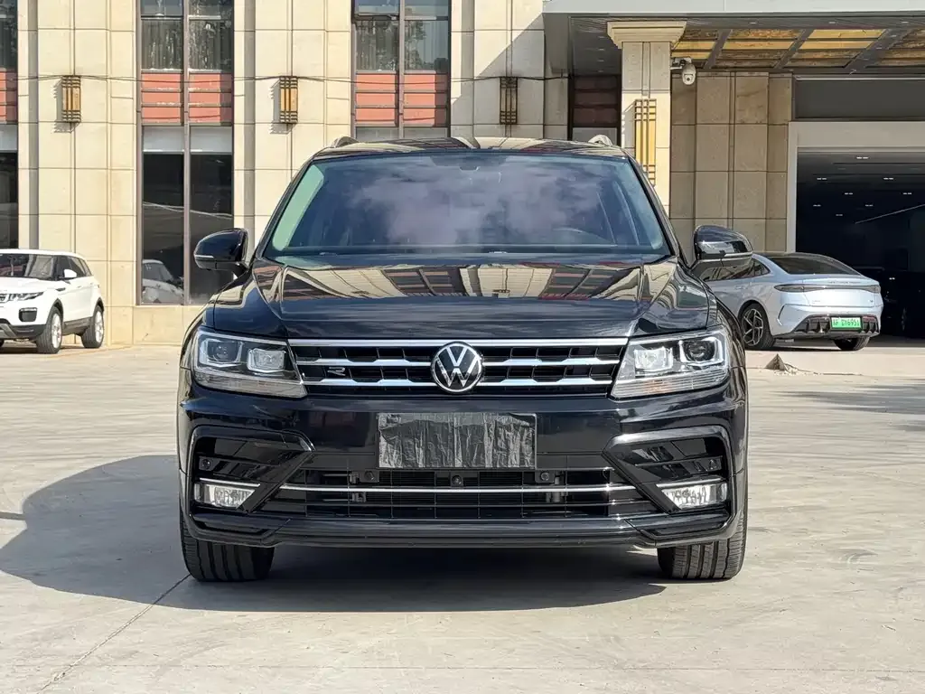 Volkswagen Tiguan L 2021 из CN, фото 10