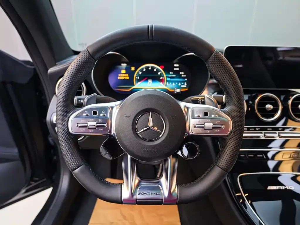 Mercedes-Benz C-Class AMG — фото 10