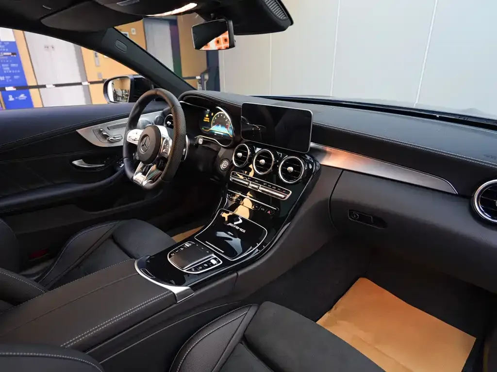 Mercedes-Benz C-Class AMG — фото 9