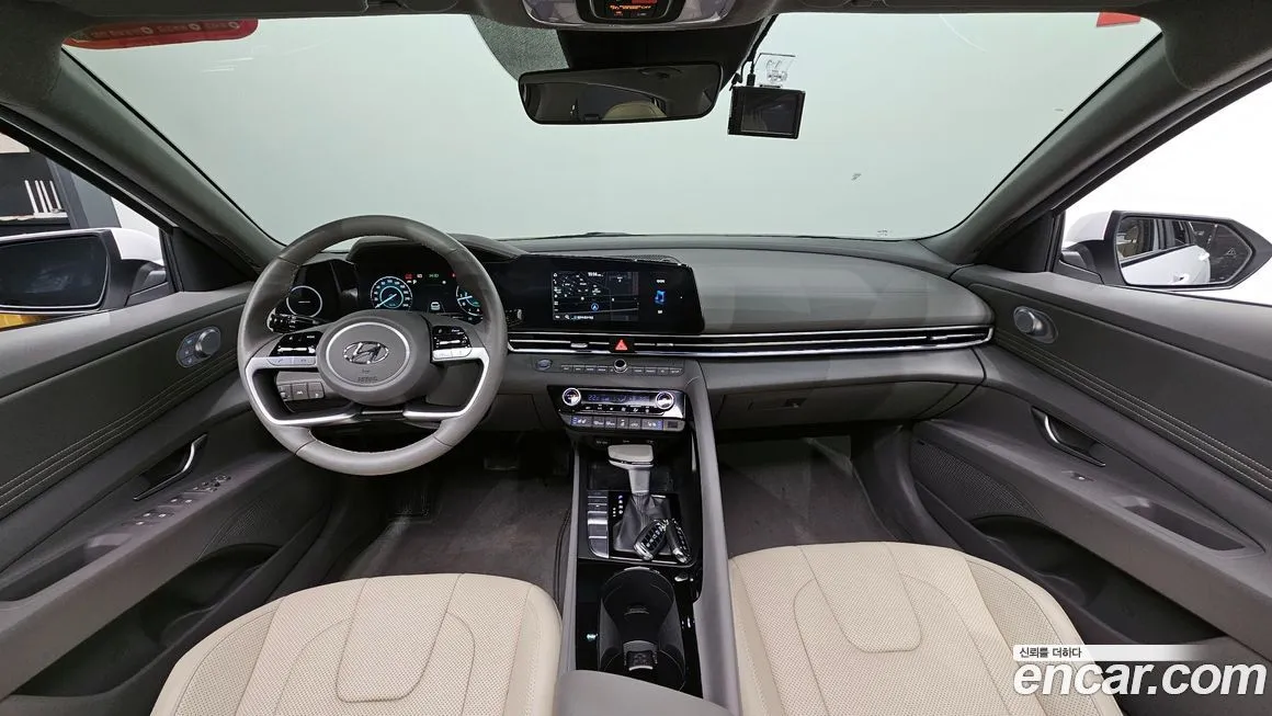 Hyundai AVANTE — фото 4